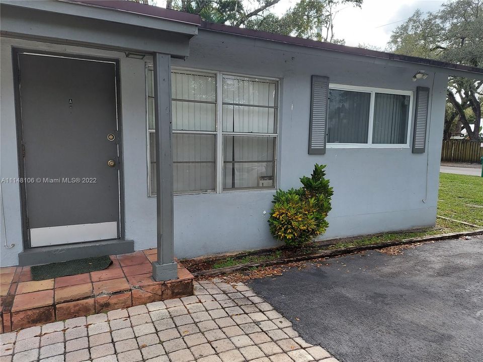 Recently Sold: $450,000 (0 beds, 0 baths, 1273 Square Feet)