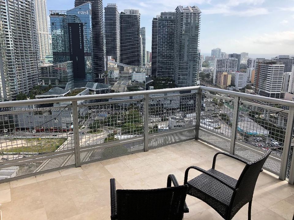 Recently Sold: $350,000 (1 beds, 1 baths, 768 Square Feet)