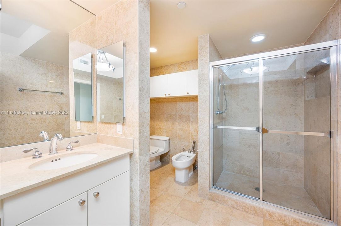 最近售出: $1,290,000 (2 贝兹, 2 浴室, 1490 平方英尺)