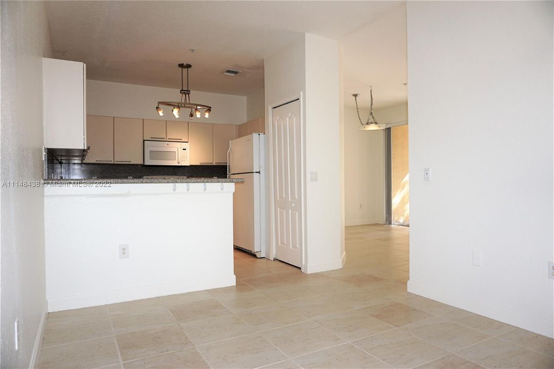 Vendido Recientemente: $265,000 (3 camas, 2 baños, 1524 Pies cuadrados)