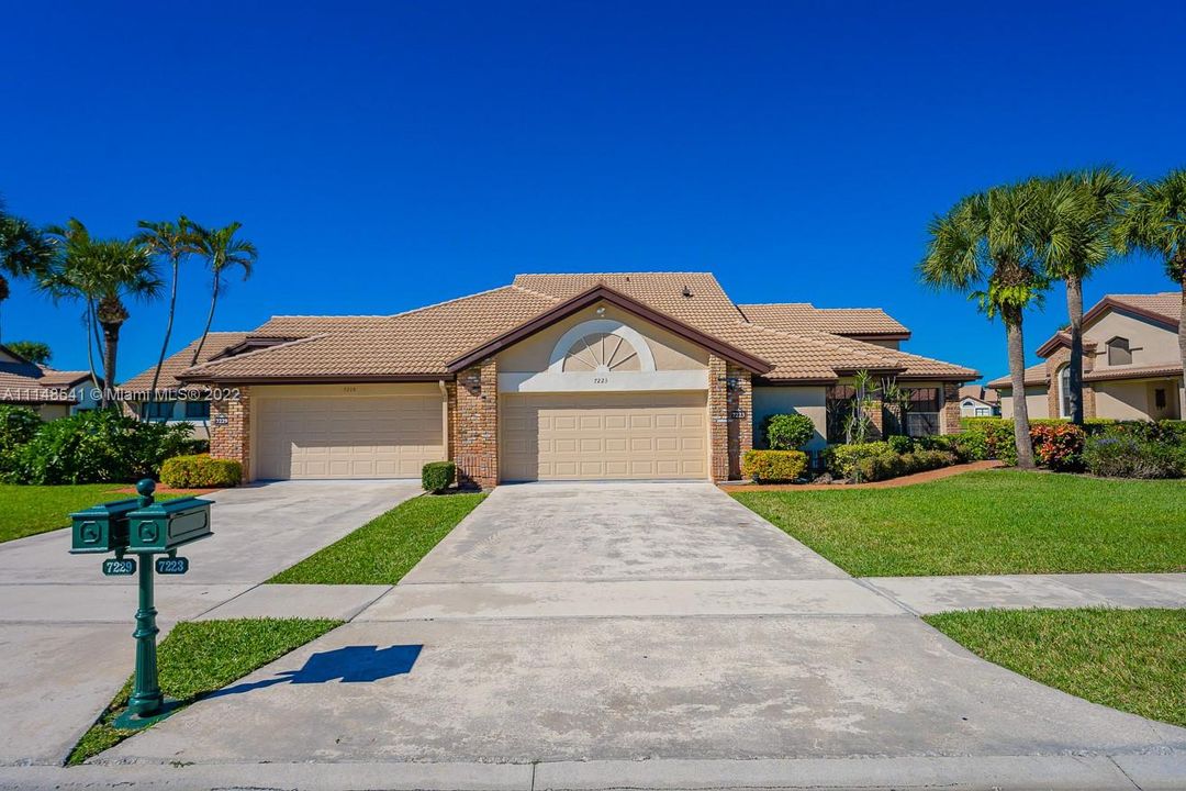 最近售出: $155,000 (3 贝兹, 2 浴室, 1688 平方英尺)