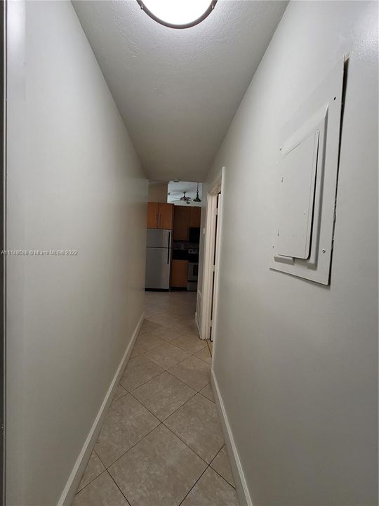 Recently Rented: $1,975 (2 beds, 2 baths, 1100 Square Feet)