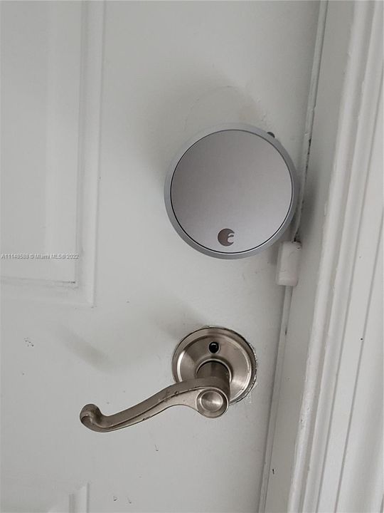 Recently Rented: $1,975 (2 beds, 2 baths, 1100 Square Feet)