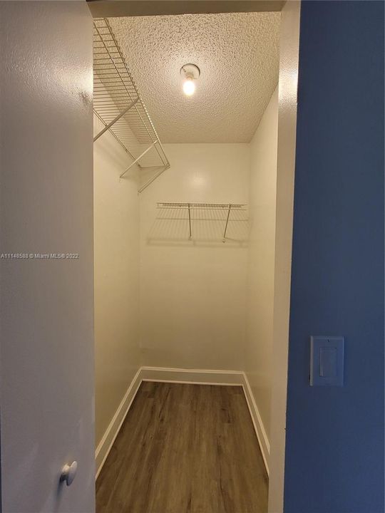Recently Rented: $1,975 (2 beds, 2 baths, 1100 Square Feet)