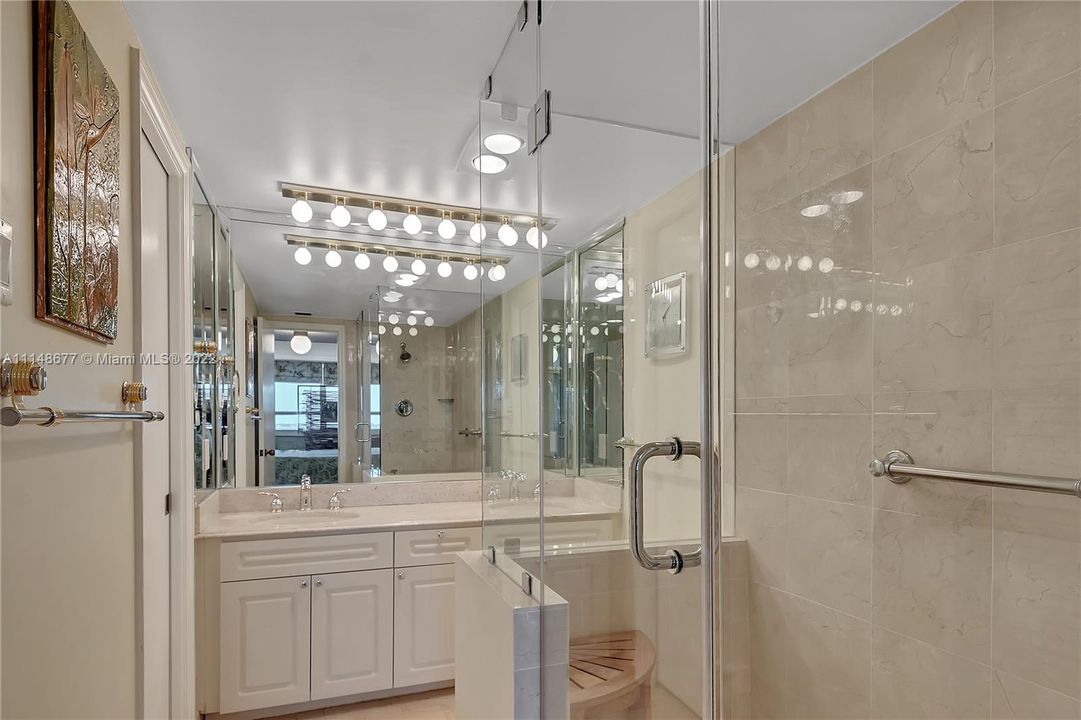 Recently Sold: $1,065,000 (2 beds, 2 baths, 1882 Square Feet)