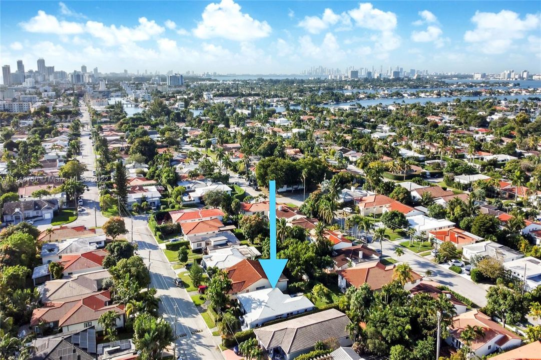 Recently Sold: $1,990,000 (4 beds, 2 baths, 0 Square Feet)