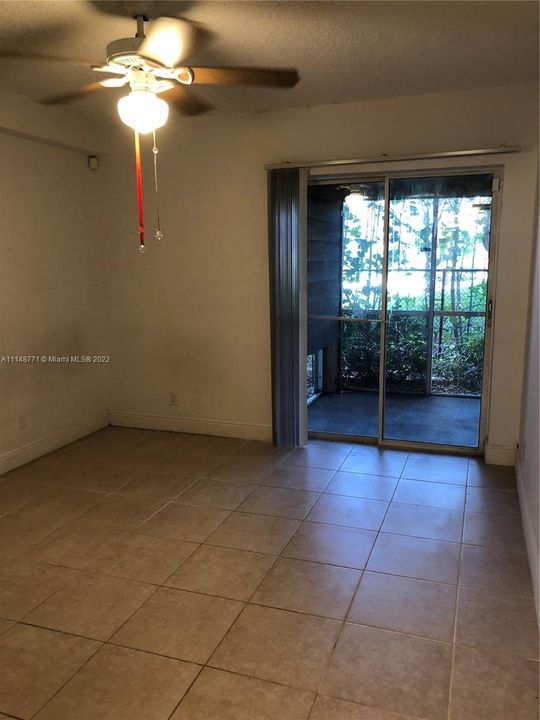 Recently Sold: $165,000 (2 beds, 2 baths, 1030 Square Feet)