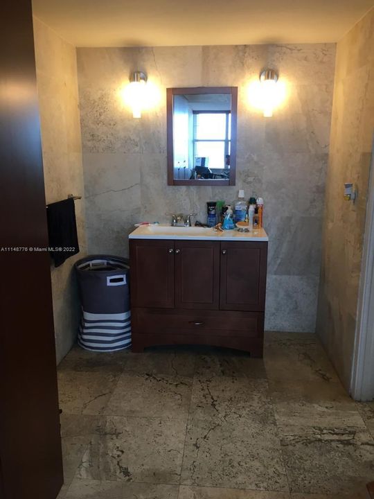Недавно арендовано: $2,700 (2 спален, 2 ванн, 1145 Квадратных фут)