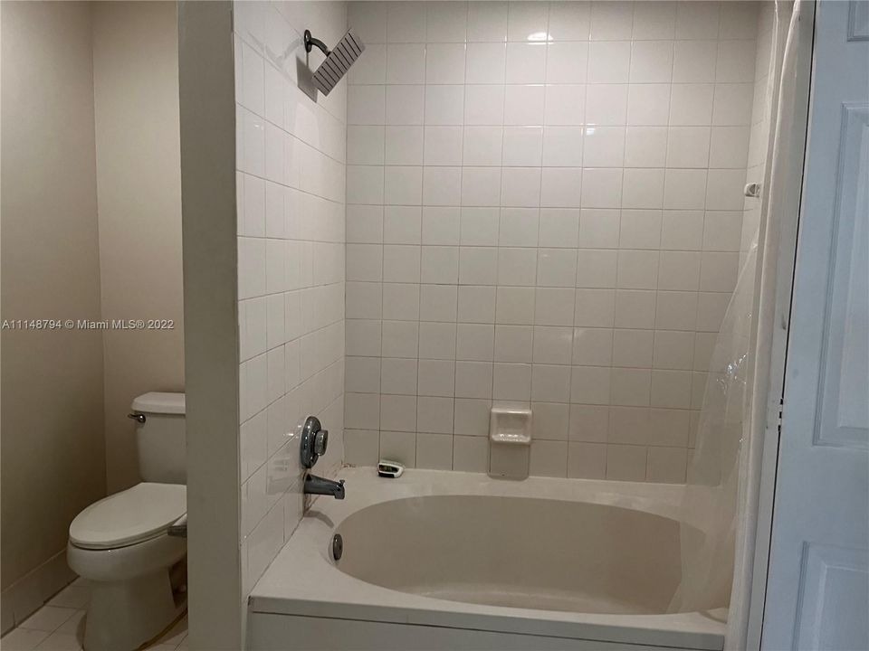 Недавно арендовано: $2,100 (1 спален, 1 ванн, 893 Квадратных фут)