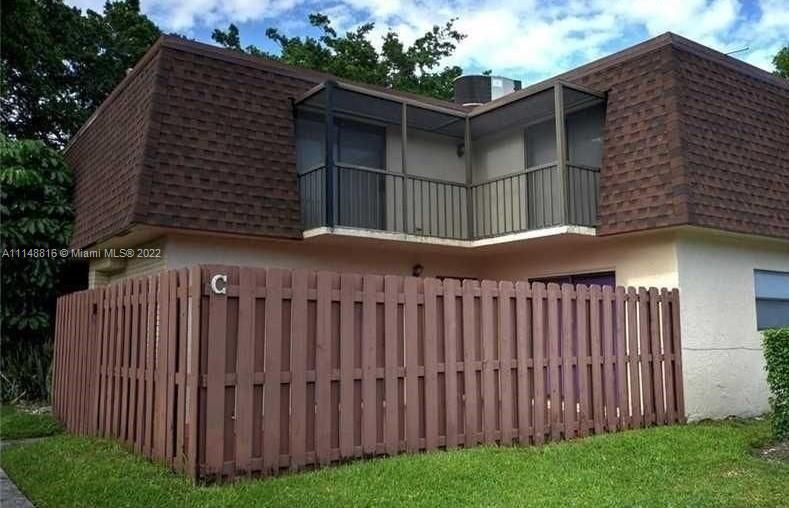 Recently Rented: $2,395 (2 beds, 2 baths, 1380 Square Feet)