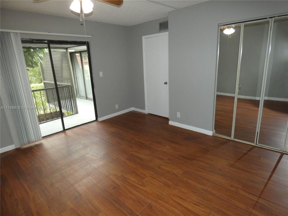 Recently Rented: $2,395 (2 beds, 2 baths, 1380 Square Feet)