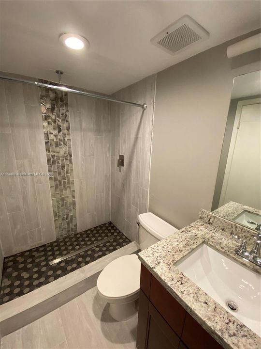 Recently Rented: $2,395 (2 beds, 2 baths, 1380 Square Feet)