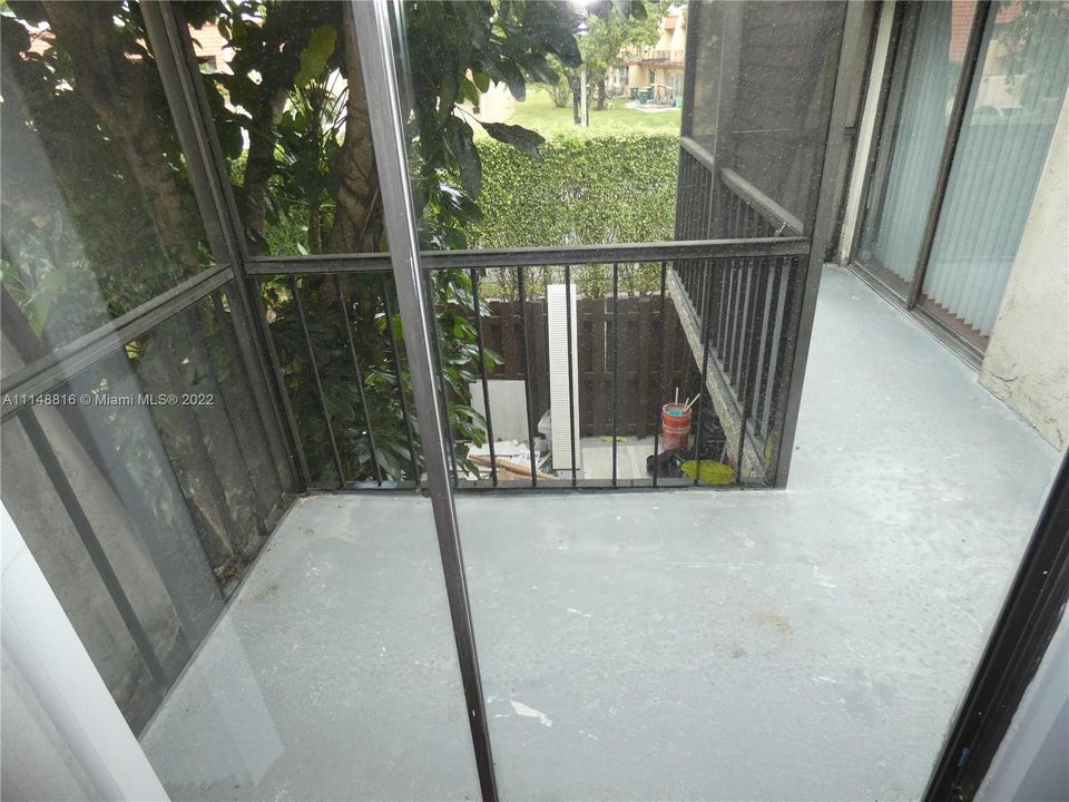 Recently Rented: $2,395 (2 beds, 2 baths, 1380 Square Feet)