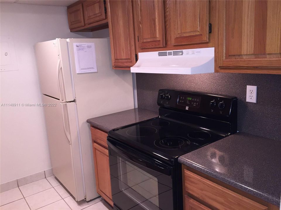 Recently Rented: $1,700 (2 beds, 2 baths, 955 Square Feet)