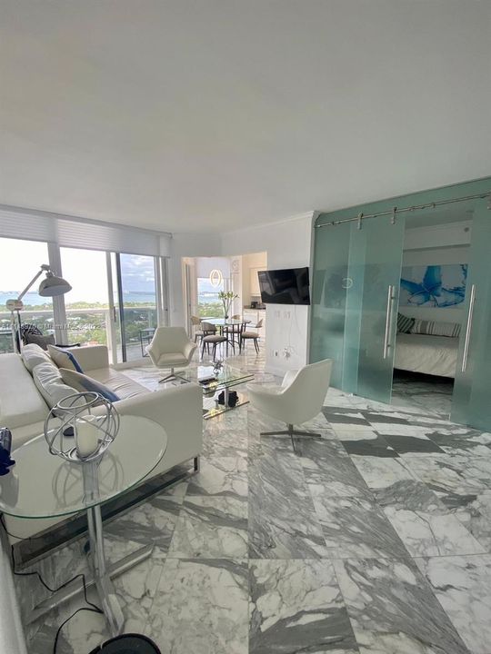 Recently Sold: $970,000 (1 beds, 2 baths, 1100 Square Feet)