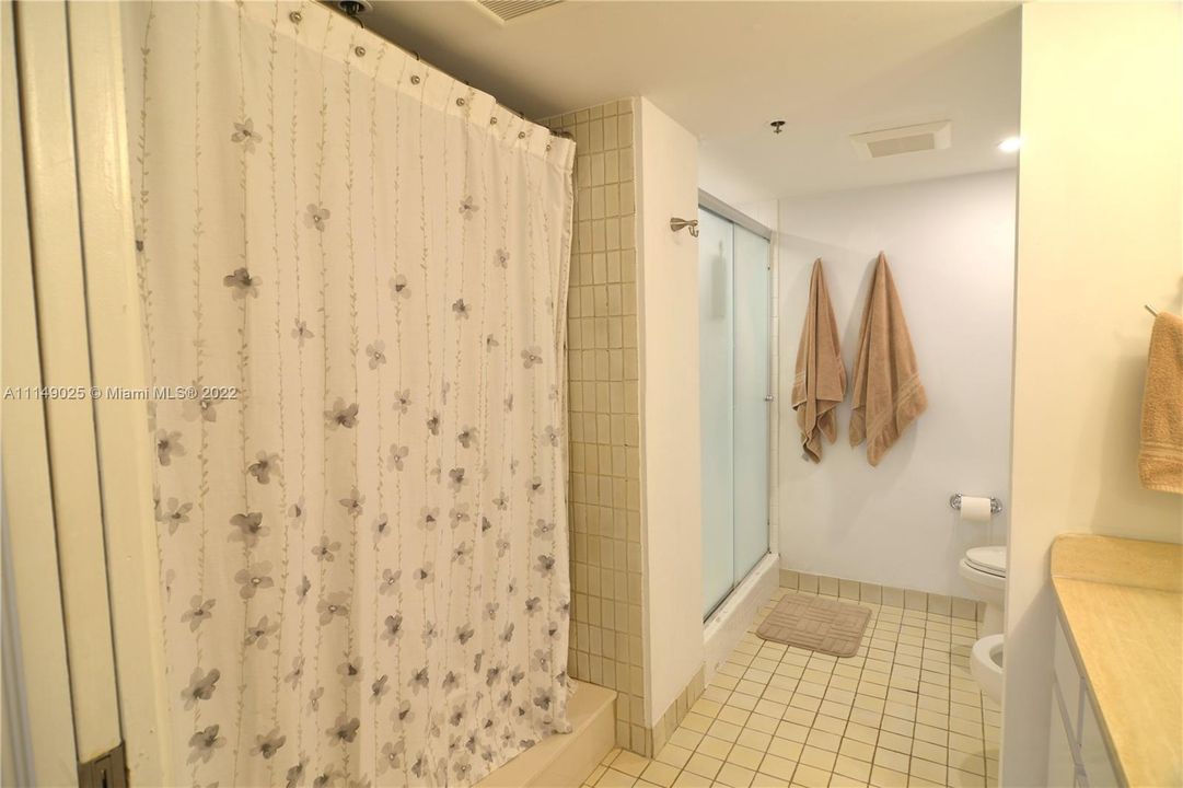 最近租的: $6,000 (2 贝兹, 2 浴室, 1532 平方英尺)