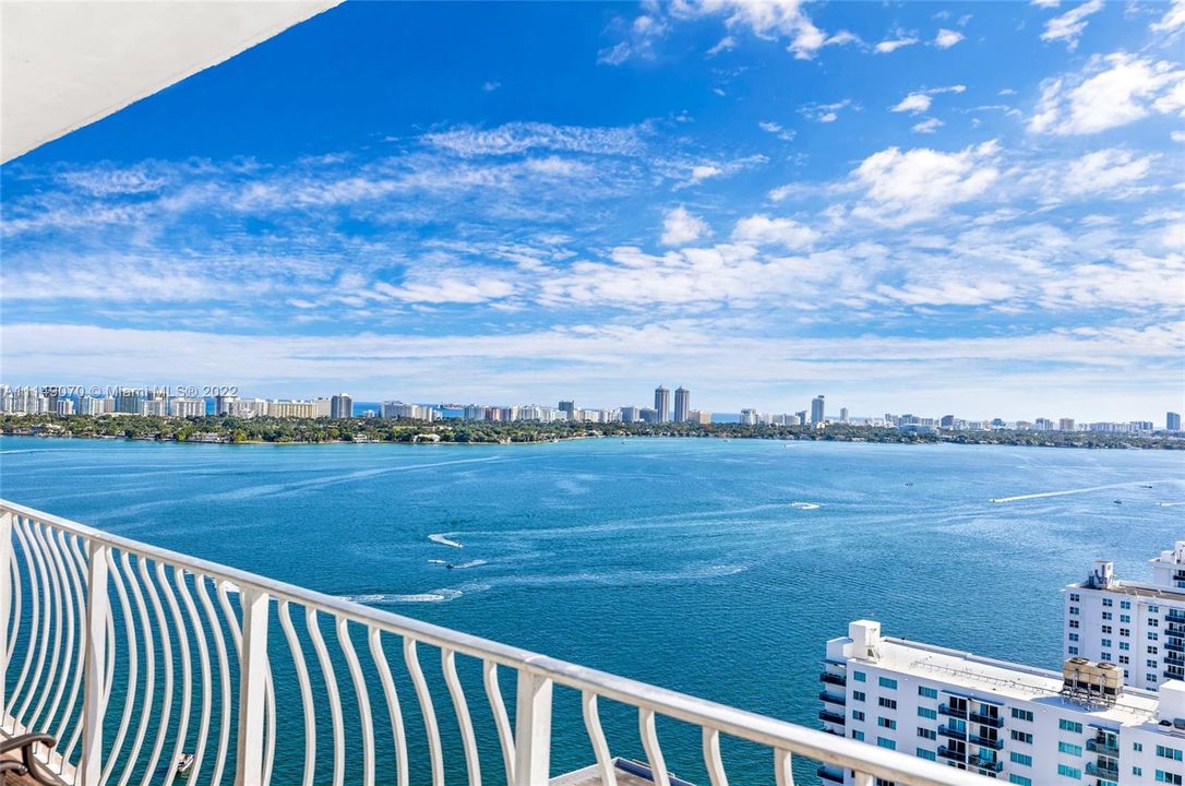 Recently Sold: $469,000 (2 beds, 2 baths, 1061 Square Feet)