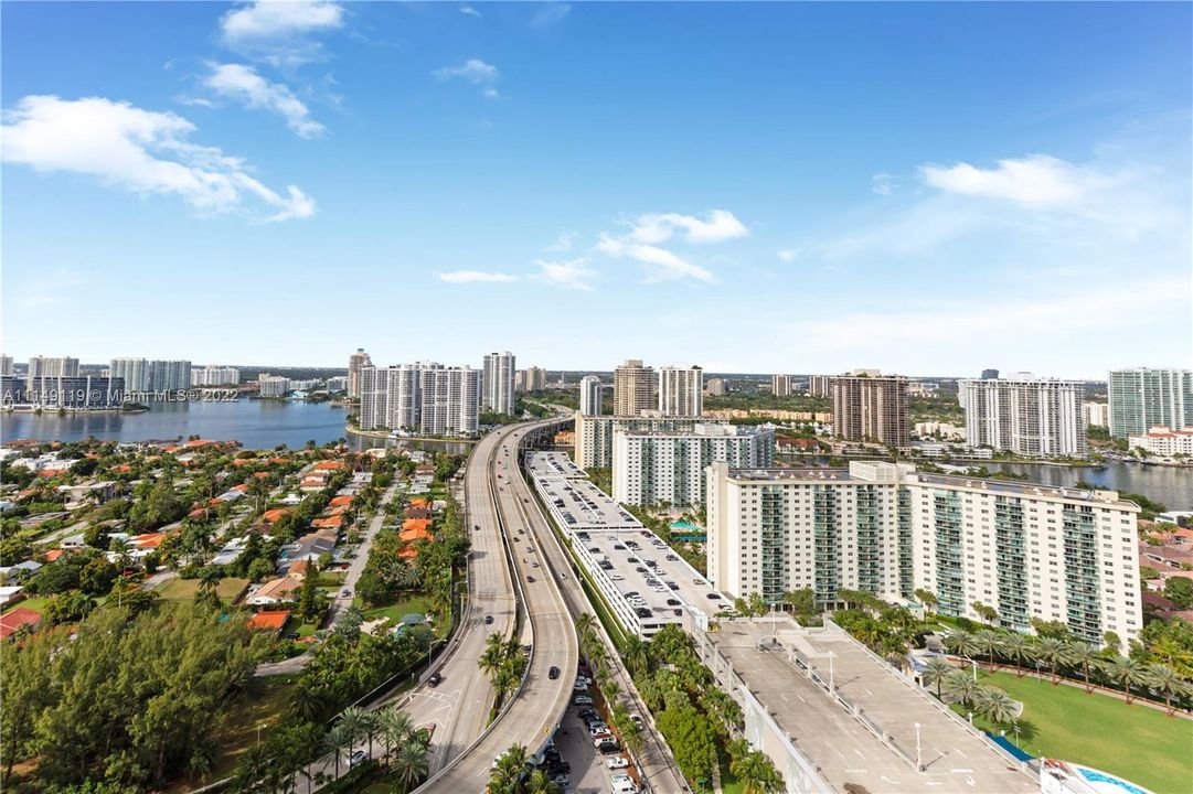 Recently Sold: $1,795,000 (2 beds, 2 baths, 2150 Square Feet)