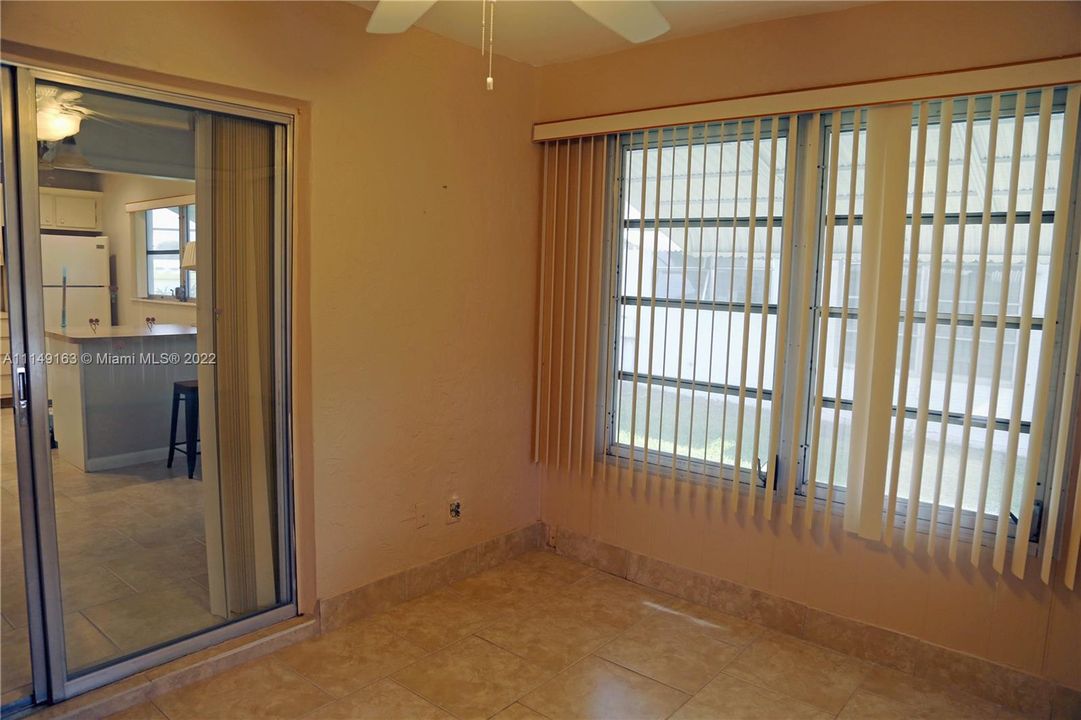 Front den, air conditioned sitting room