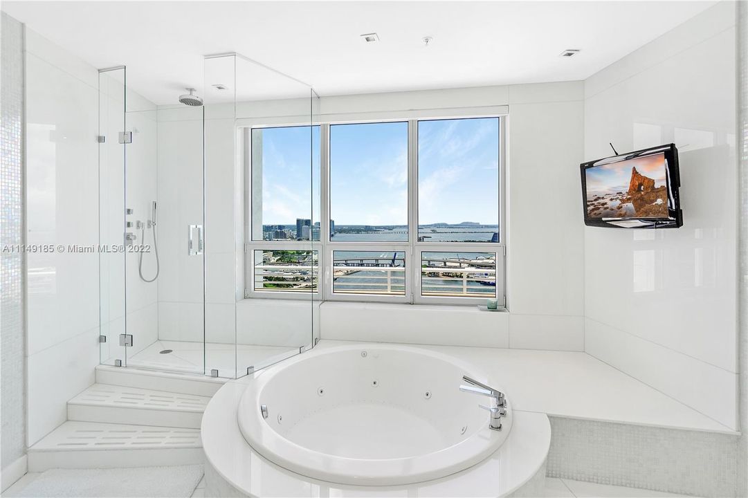 Недавно арендовано: $17,000 (3 спален, 3 ванн, 3739 Квадратных фут)