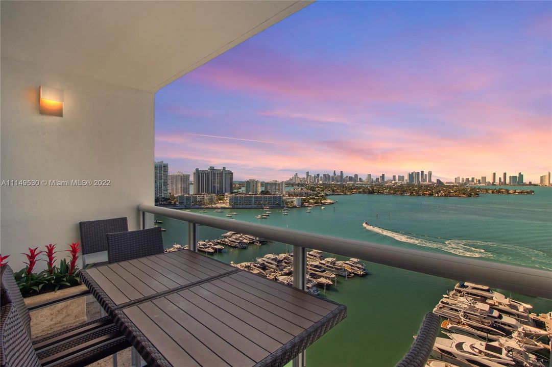 Spectacular Bay Views from three separate balconies