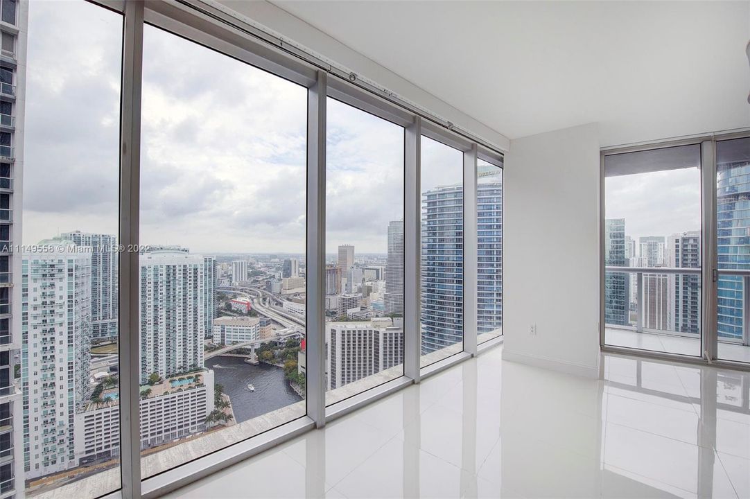 Recently Sold: $930,000 (2 beds, 2 baths, 1168 Square Feet)
