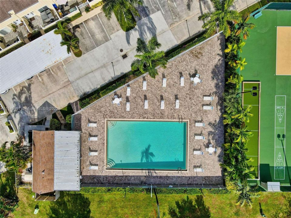 Vendido Recientemente: $284,900 (3 camas, 2 baños, 1159 Pies cuadrados)