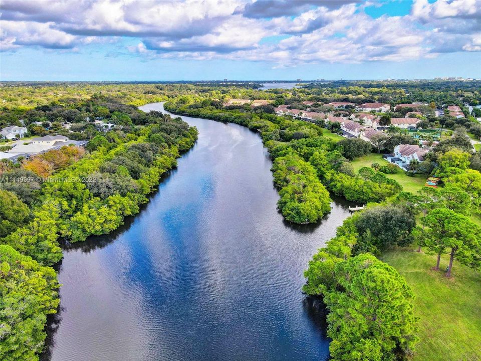 Vendido Recientemente: $284,900 (3 camas, 2 baños, 1159 Pies cuadrados)