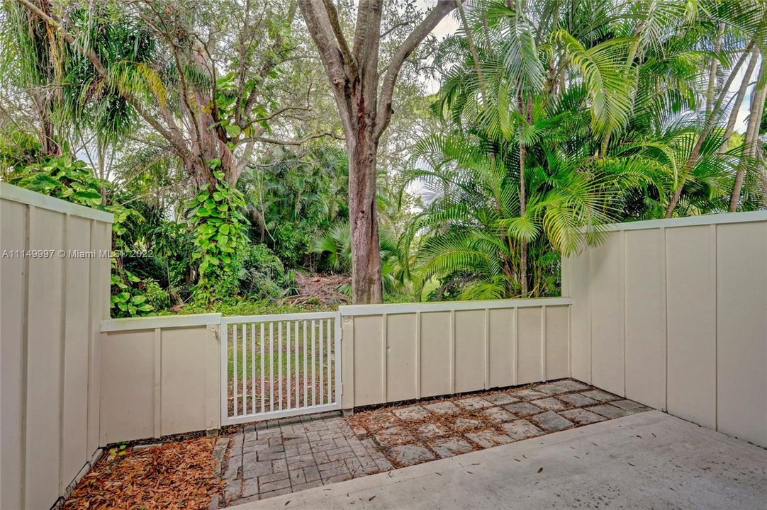 Vendido Recientemente: $284,900 (3 camas, 2 baños, 1159 Pies cuadrados)