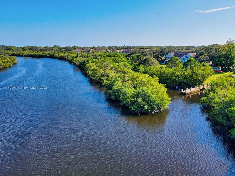 Vendido Recientemente: $284,900 (3 camas, 2 baños, 1159 Pies cuadrados)