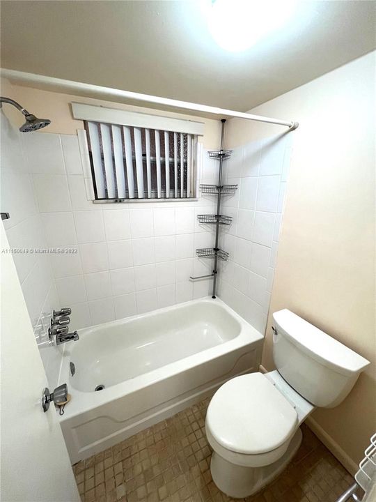 Recently Rented: $1,100 (1 beds, 1 baths, 720 Square Feet)