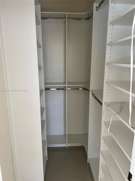 Недавно продано: $520,000 (4 спален, 2 ванн, 1290 Квадратных фут)