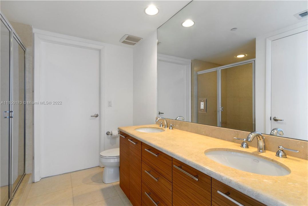 最近售出: $995,000 (3 贝兹, 2 浴室, 1789 平方英尺)