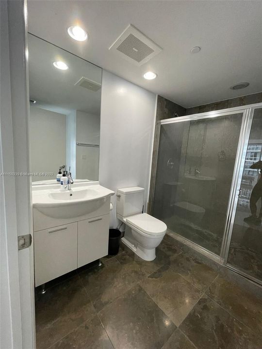 最近租的: $5,800 (2 贝兹, 2 浴室, 1327 平方英尺)