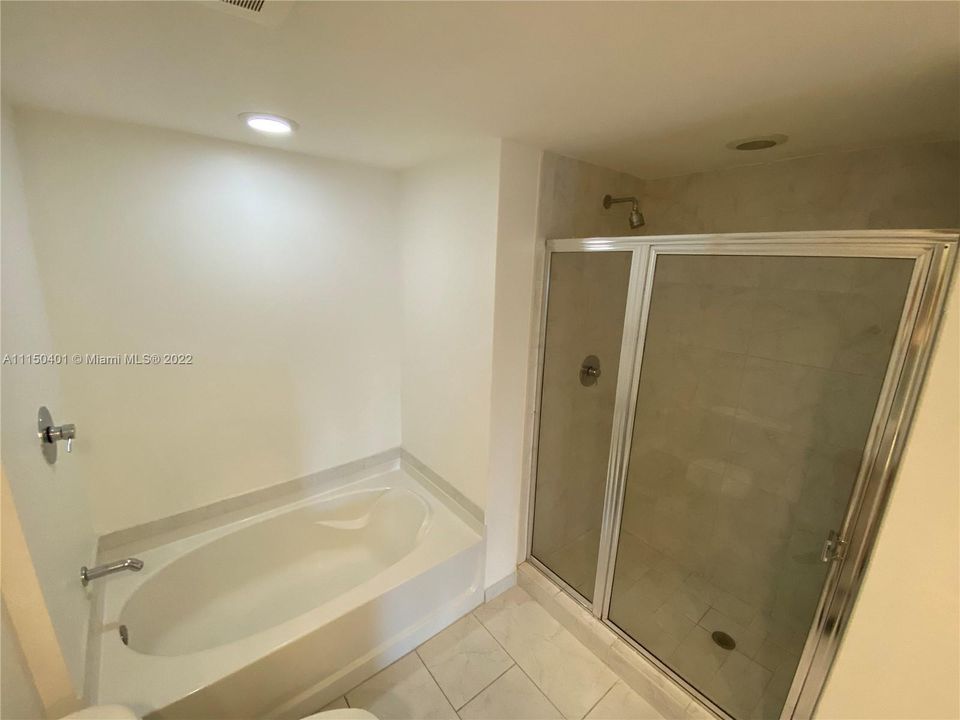 最近租的: $3,700 (2 贝兹, 2 浴室, 1120 平方英尺)