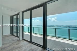 Недавно арендовано: $4,390 (2 спален, 2 ванн, 1067 Квадратных фут)