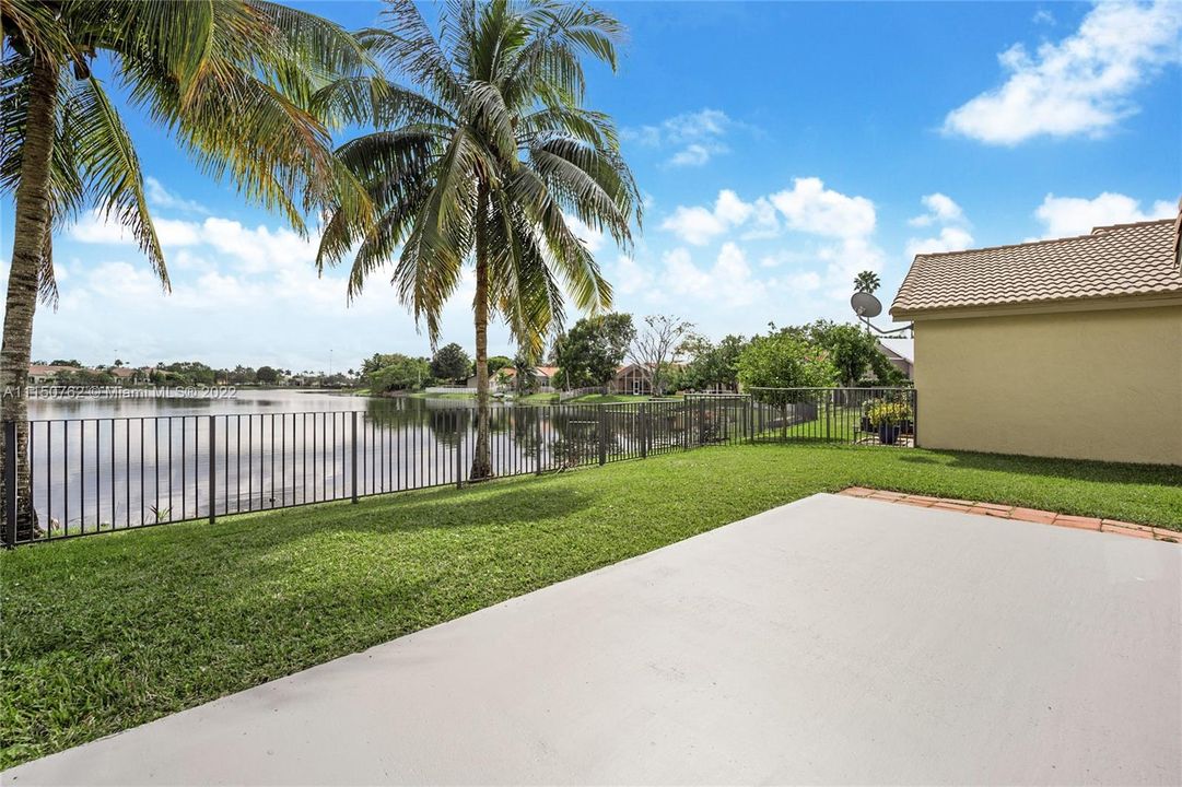 最近租的: $3,400 (3 贝兹, 2 浴室, 1606 平方英尺)