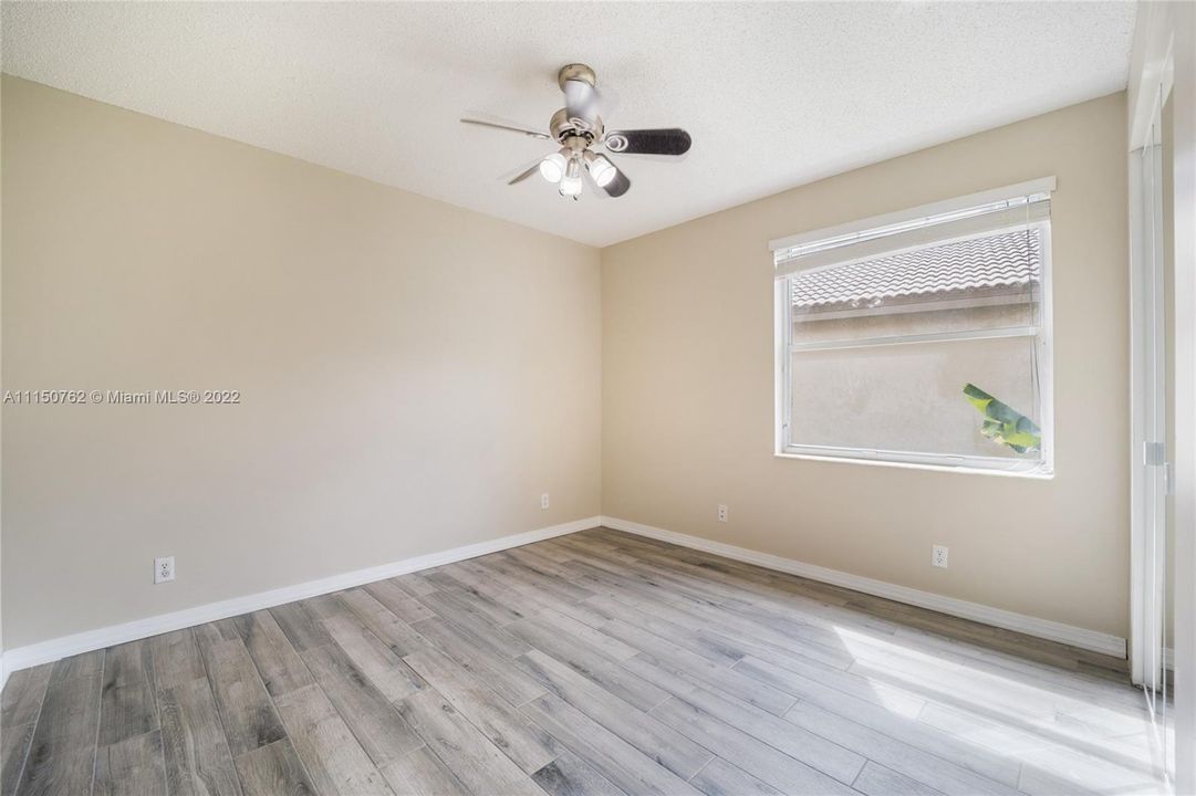 最近租的: $3,400 (3 贝兹, 2 浴室, 1606 平方英尺)