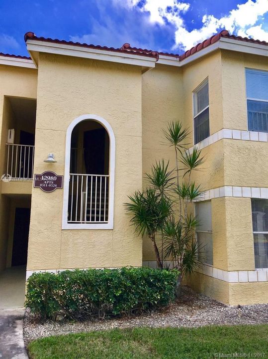 Recently Rented: $1,500 (1 beds, 1 baths, 743 Square Feet)