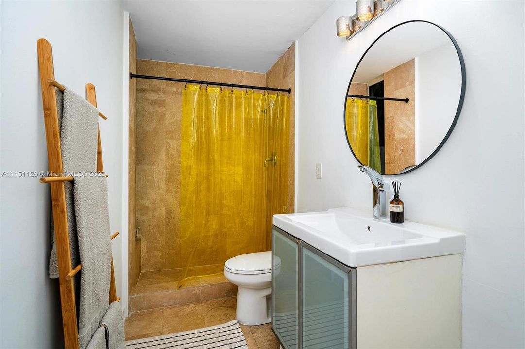 Недавно продано: $1,295,000 (3 спален, 3 ванн, 1647 Квадратных фут)