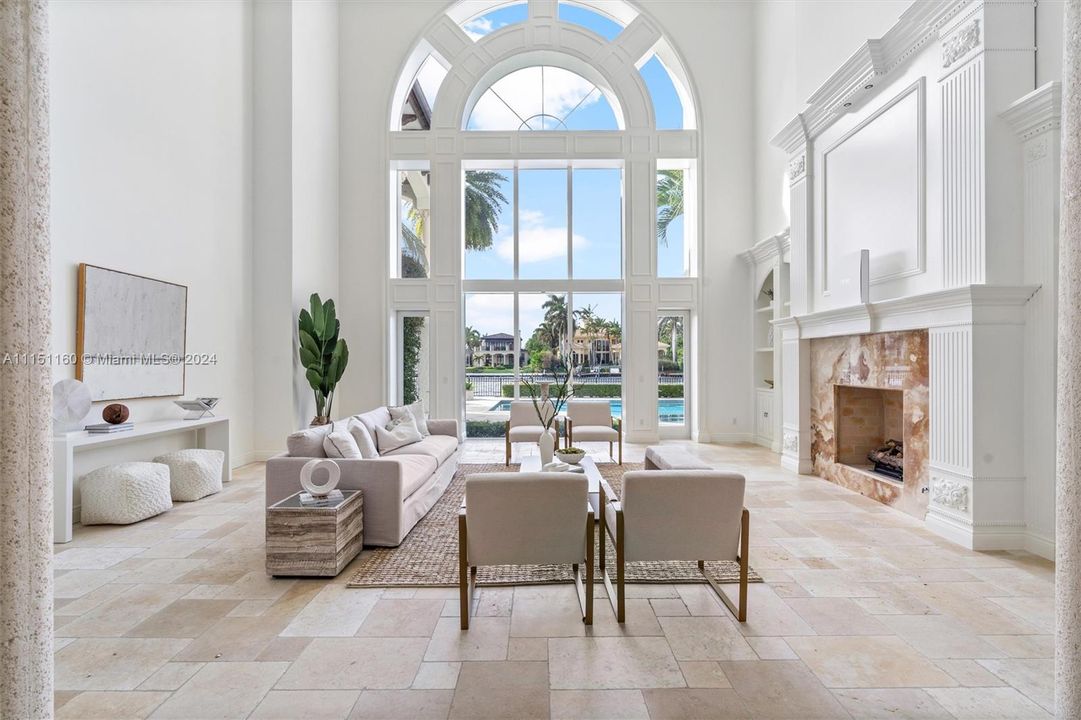 Active With Contract: $11,995,000 (6 beds, 9 baths, 12512 Square Feet)