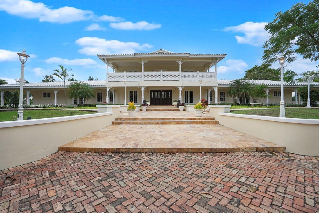 Recently Sold: $10,000,000 (10 beds, 8 baths, 0 Square Feet)