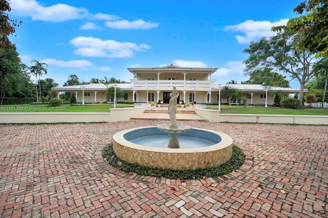 Recently Sold: $10,000,000 (10 beds, 8 baths, 0 Square Feet)