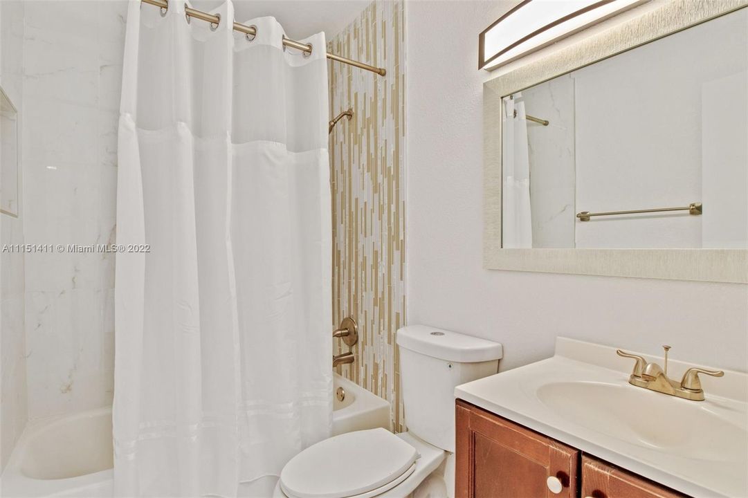 最近租的: $2,500 (3 贝兹, 2 浴室, 1518 平方英尺)