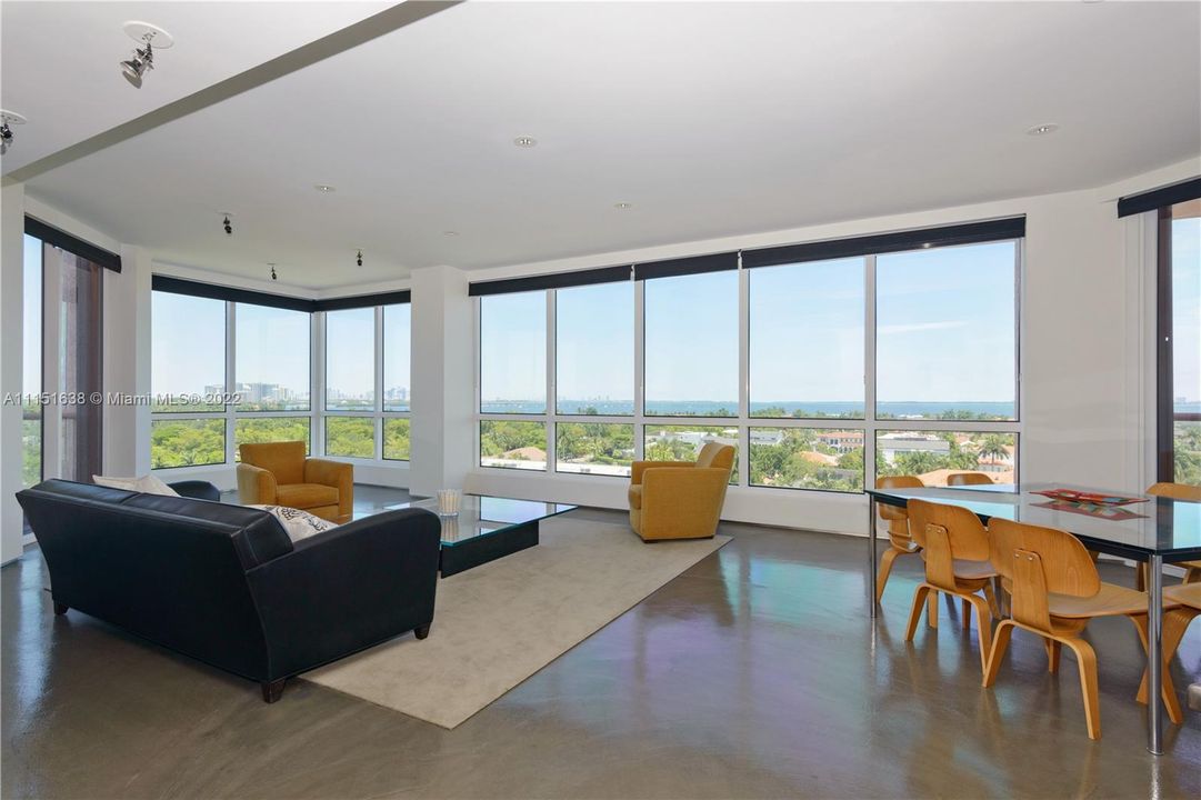 Recently Sold: $2,500,000 (2 beds, 3 baths, 2590 Square Feet)
