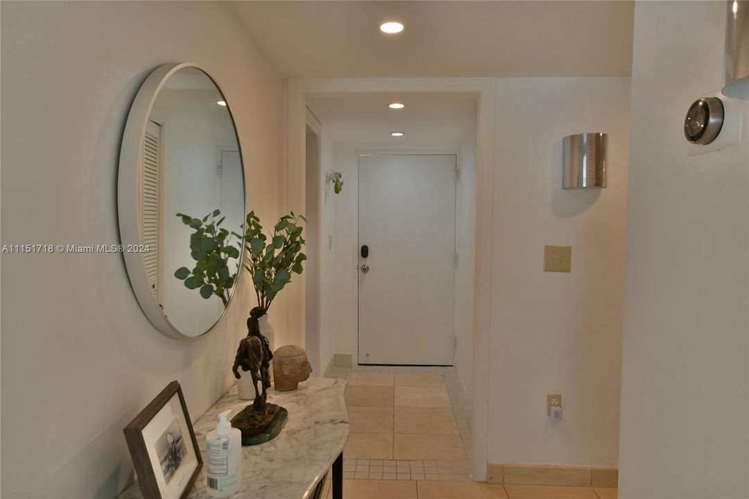 Entrance/Foyer facing the doorway