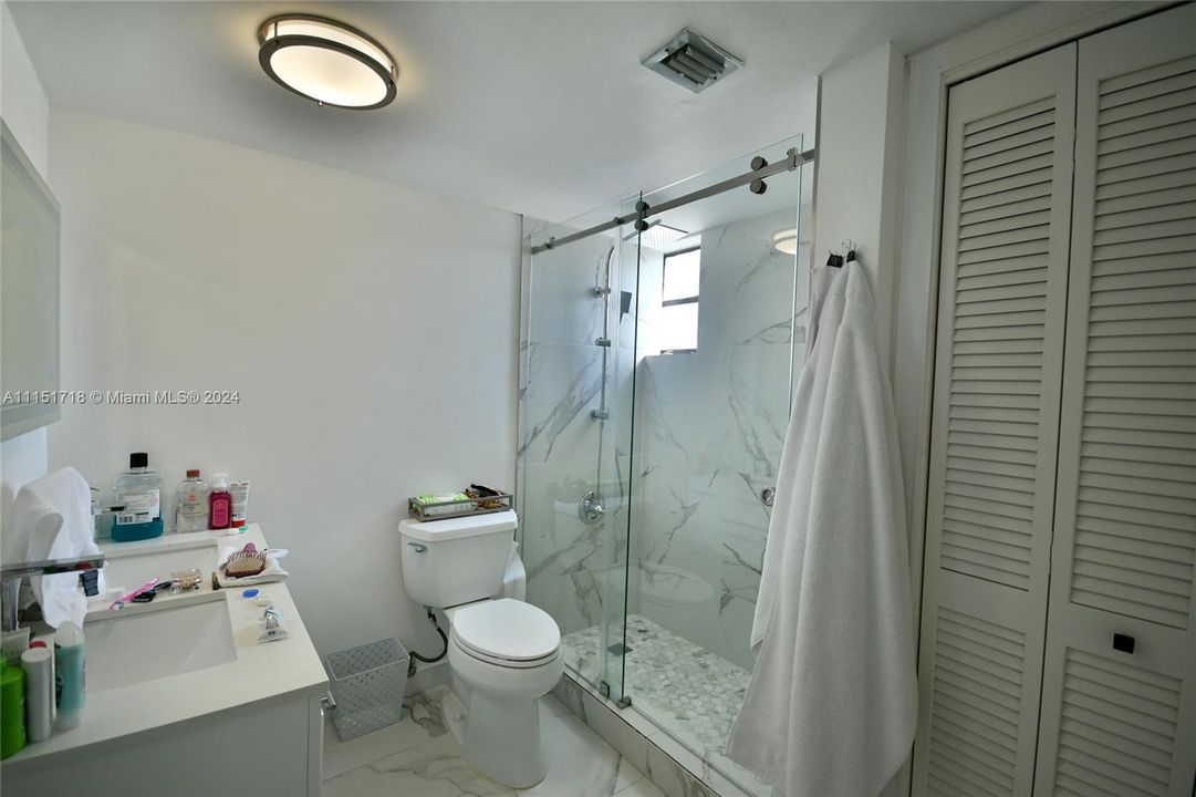 Recently Sold: $749,950 (2 beds, 2 baths, 1242 Square Feet)