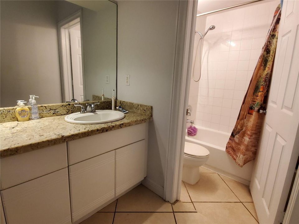 Недавно арендовано: $1,650 (1 спален, 1 ванн, 526 Квадратных фут)