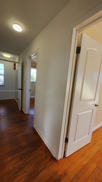 最近租的: $1,600 (2 贝兹, 1 浴室, 760 平方英尺)