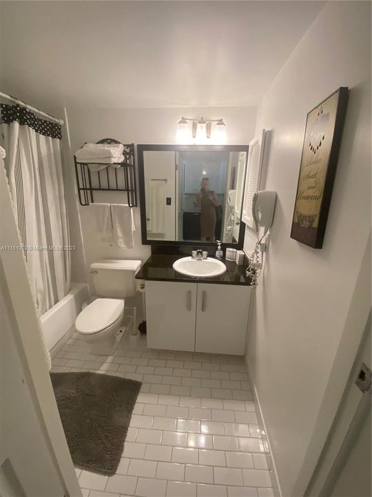 Недавно арендовано: $2,200 (0 спален, 1 ванн, 410 Квадратных фут)